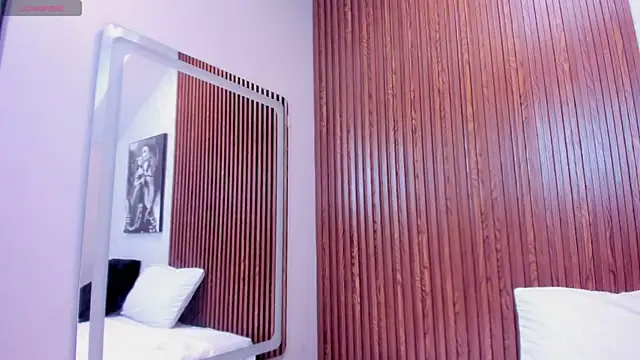 JuliethCruz  online show from 11/14/25, 05:16