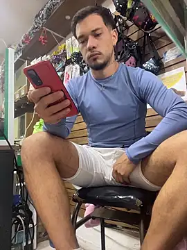 Leonardmoppet online show from 12/16/25, 10:36