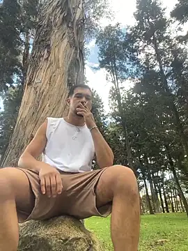 Leonardmoppet online show from 11/22/25, 07:02