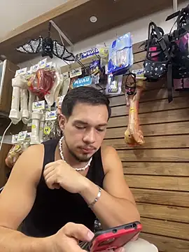 Leonardmoppet online show from 11/13/25, 10:24