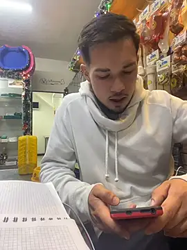 Leonardmoppet online show from 12/01/25, 11:27