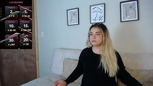 Sweet Bella Valery online show from 10/24/25, 09:58