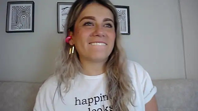 Sweet Bella Valery online show from 11/27/25, 11:16