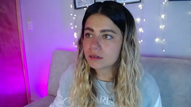 Sweet Bella Valery online show from 04/10/26, 09:55