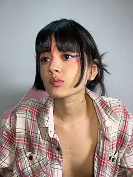 AnaisXoXo online show from 12/19/25, 03:54