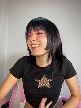 AnaisXoXo online show from 11/30/25, 11:38