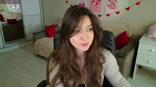 Snapshot of BellaSink chatting on 10/21/25, 05:40 BellaSink online show from 10/21/25, 05:40