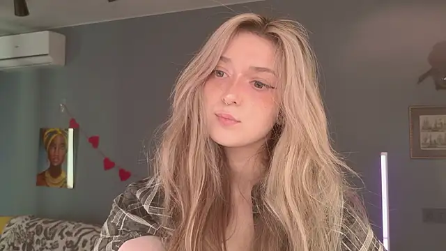 BellaSink online show from 03/25/26, 05:40