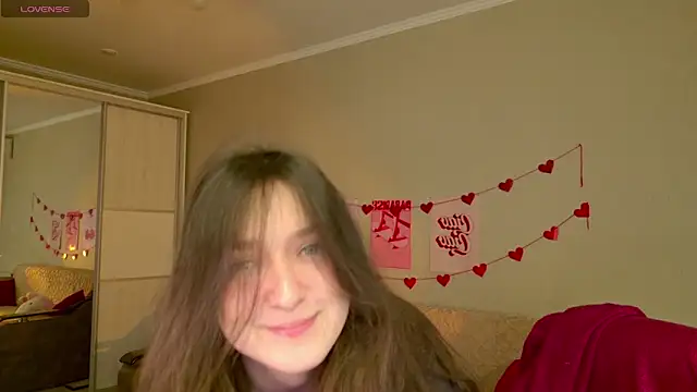 Snapshot of BellaSink chatting on 11/21/25, 05:39 BellaSink online show from 11/21/25, 05:39