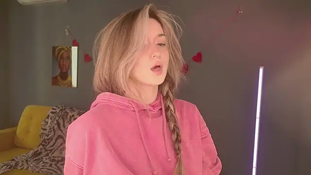 BellaSink online show from 03/18/26, 05:32