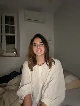 Snapshot of eva_dsstt chatting on 11/15/25, 06:23 eva dsstt online show from 11/15/25, 06:23