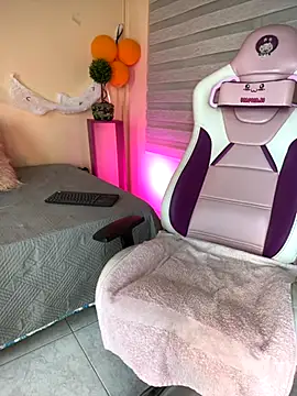 Meggie  online show from 11/04/25, 11:41