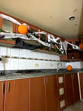 Meggie  online show from 10/21/25, 11:15