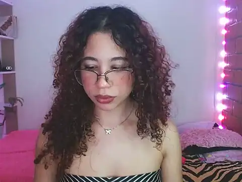 Medussa3033 online show from 03/29/26, 10:00