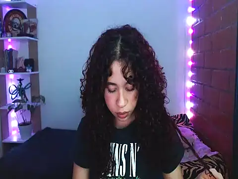 Medussa3033 online show from 04/24/26, 04:25