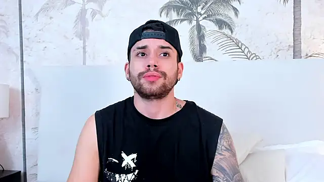 Mike montoya01 online show from 12/20/25, 10:23