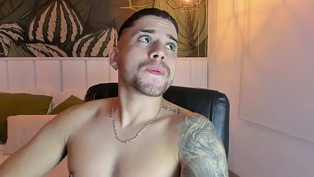 Mike montoya01 online show from 11/20/25, 05:08