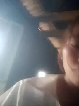 Snapshot of Myzak- chatting on 10/15/25, 11:35 Myzak- online show from 10/15/25, 11:35