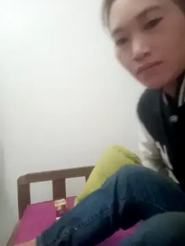 Snapshot of Myzak- chatting on 11/01/25, 11:20 Myzak- online show from 11/01/25, 11:20