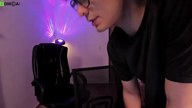 Mikeyvioleta  online show from 06/16/26, 08:58