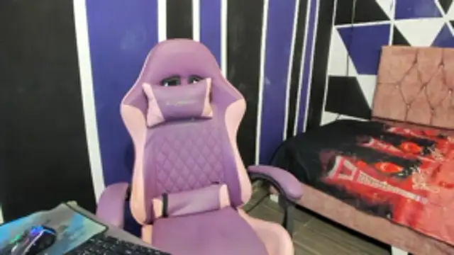 scarleth18 online show from 01/10/26, 07:53