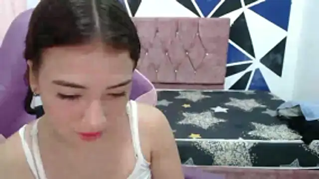 scarleth18 online show from 10/31/25, 02:41