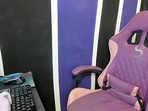 scarleth18 online show from 02/25/26, 09:14