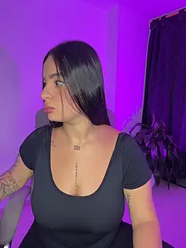 Emily Kurth23 online show from 12/03/25, 11:04