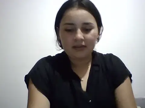 Luna vera online show from 10/18/25, 03:52