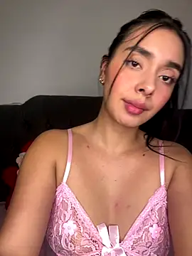 MiaSofia   online show from 12/19/25, 05:00