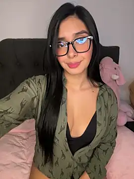 MiaSofia   online show from 11/04/25, 03:54