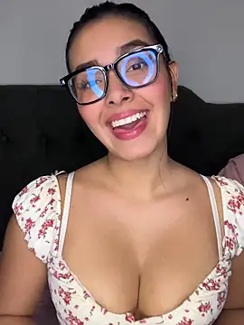 MiaSofia   online show from 11/15/25, 04:05