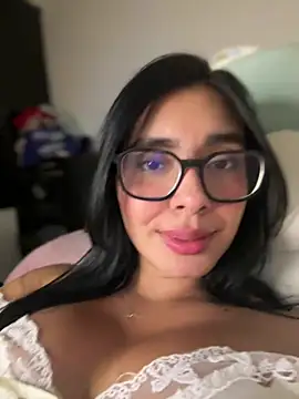 MiaSofia   online show from 04/09/26, 06:19