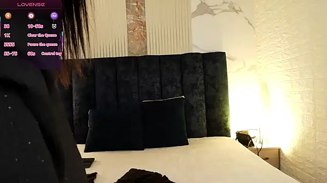 Snapshot of MarScarlett chatting on 12/17/25, 11:26 MarScarlett online show from 12/17/25, 11:26