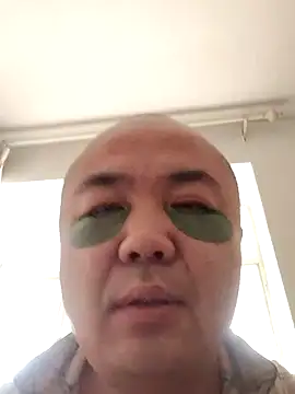 Snapshot of caige8888 chatting on 12/15/25, 03:12 caige8888 online show from 12/15/25, 03:12