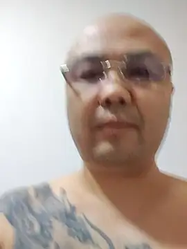 Snapshot of caige8888 chatting on 10/21/25, 12:37 caige8888 online show from 10/21/25, 12:37