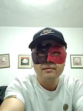 caige8888 online show from 10/15/25, 09:28