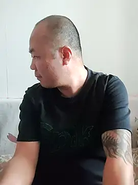 Snapshot of caige8888 chatting on 11/24/25, 01:38 caige8888 online show from 11/24/25, 01:38