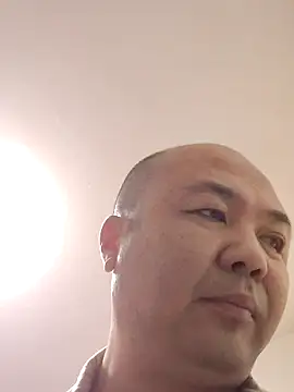 Snapshot of caige8888 chatting on 10/26/25, 12:27 caige8888 online show from 10/26/25, 12:27