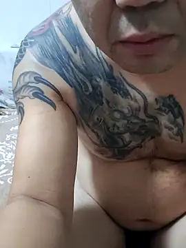 Snapshot of caige8888 chatting on 11/28/25, 01:00 caige8888 online show from 11/28/25, 01:00