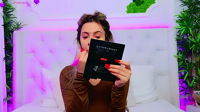 AriannaSins online show from 12/03/25, 01:21