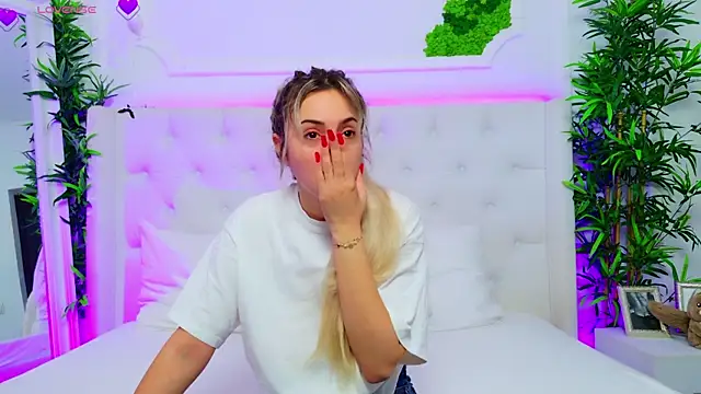 AriannaSins online show from 11/21/25, 01:32