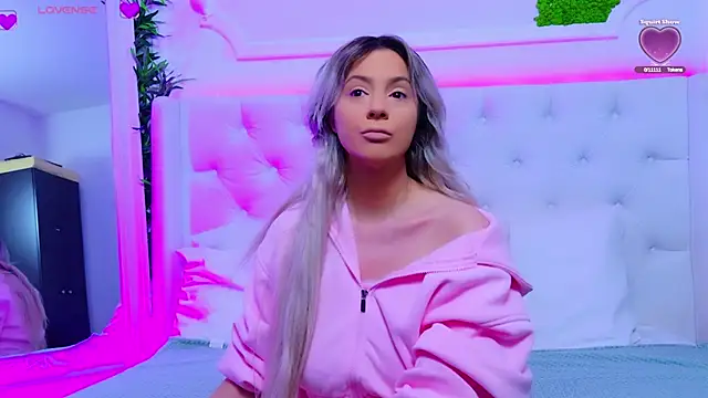 AriannaSins online show from 12/15/25, 01:39