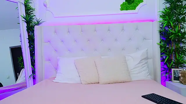 AriannaSins online show from 12/05/25, 01:32