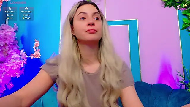 AriannaSins online show from 06/09/26, 12:17