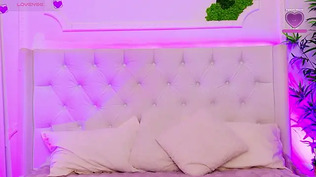 AriannaSins online show from 04/22/26, 02:13