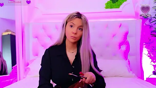 AriannaSins online show from 03/30/26, 12:17