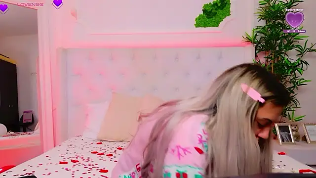 AriannaSins online show from 02/13/26, 01:22