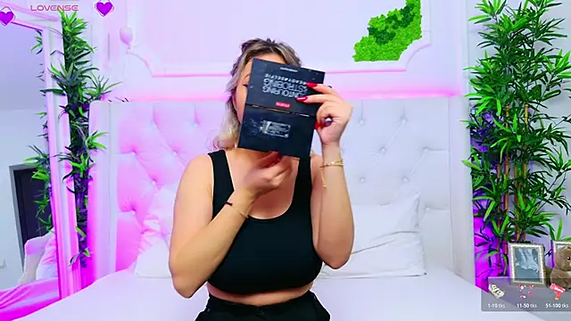 AriannaSins online show from 11/20/25, 01:56