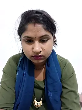 Snapshot of DESHI-BHAVI chatting on 10/24/25, 05:06 DESHI-BHAVI online show from 10/24/25, 05:06